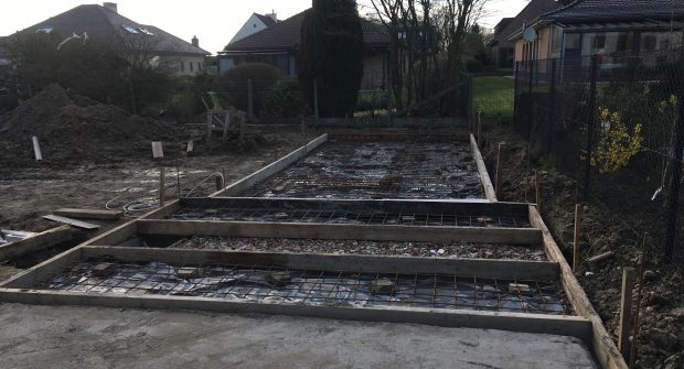 bekisting gepolierd beton aanleg staptegels Dilbeek