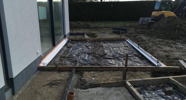 bekisting gepolierd beton aanleg staptegels Dilbeek.JPG_1766